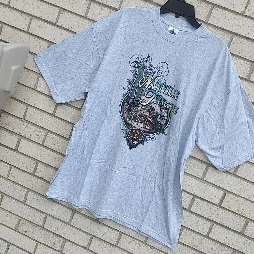 Nashville Tennessee T-shirt - Picture 4 of 9